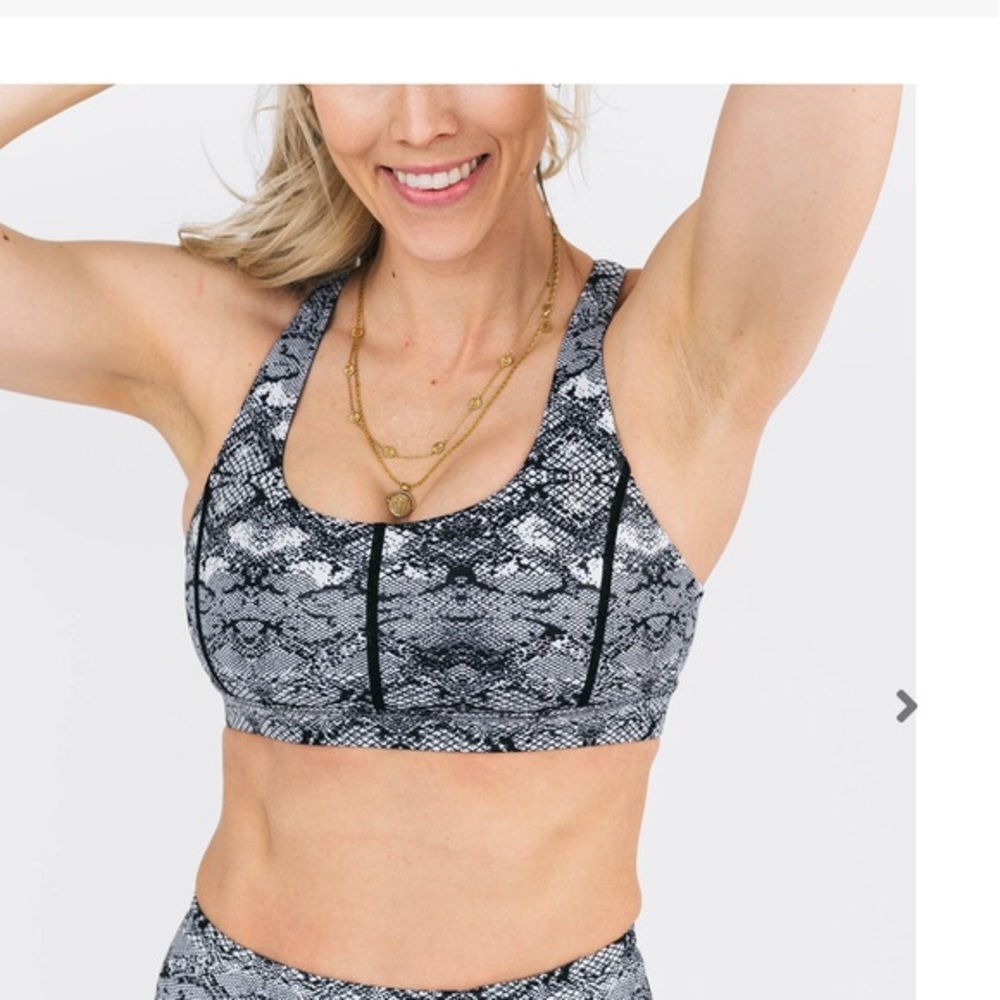Zyia Light n Tight Cobra Metallic Bra